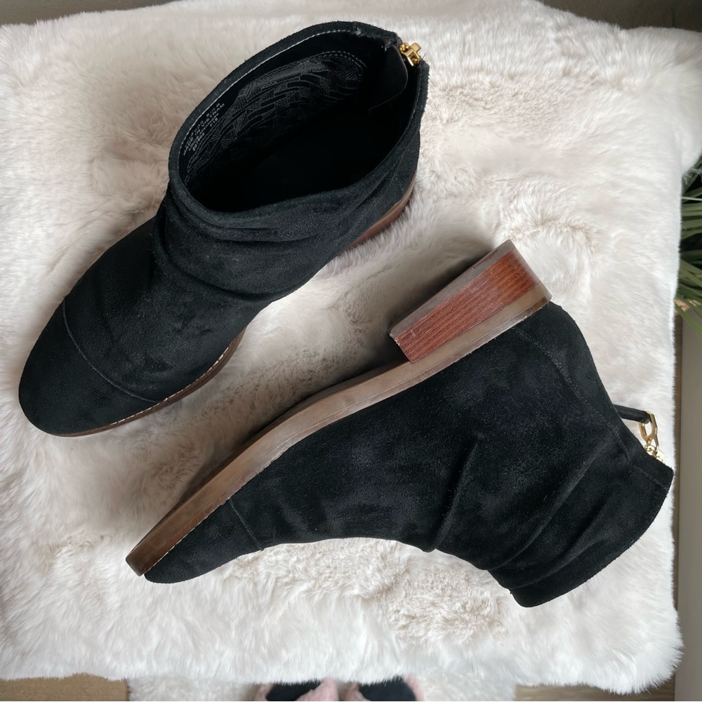 Cole Haan - Riona Grand Zip Booties (Black Suede)